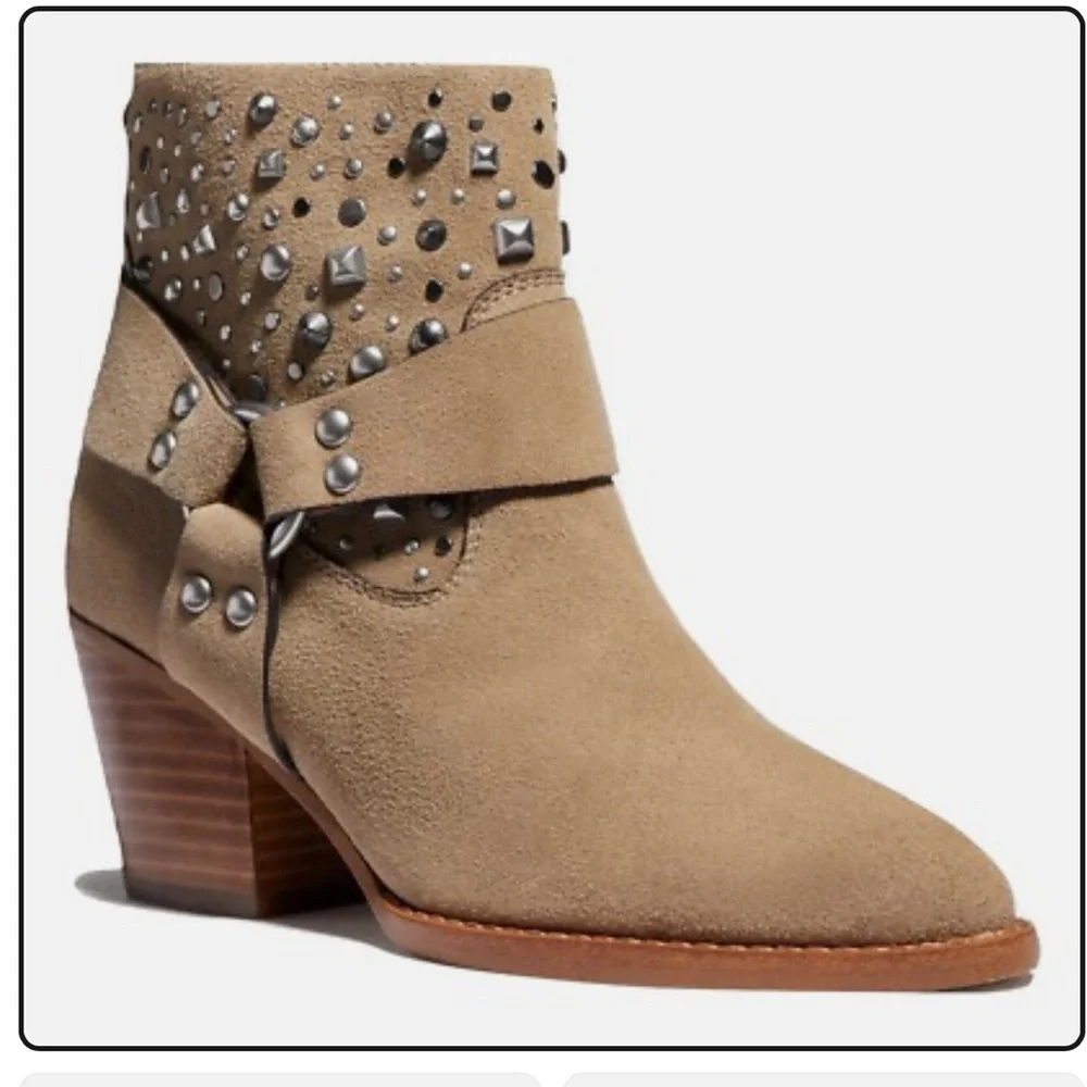 Like New! Coach Pia Studded Suede Ankle Boot in Oat - Size 8